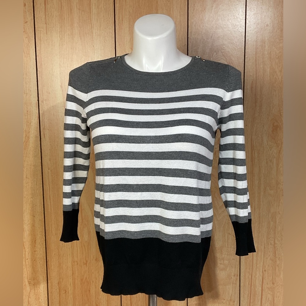 Joseph A. Gray and White Striped Crewneck Sweater with Black Hem SZ - PM